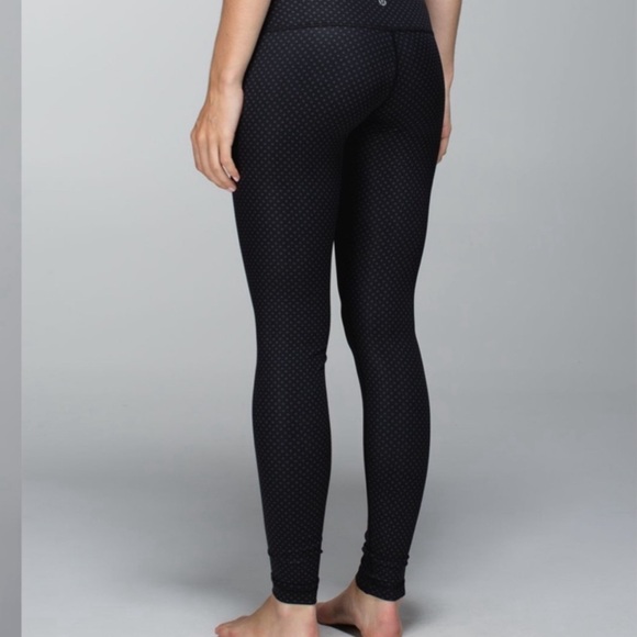 Lululemon Full-On Luxtreme Wonderunders - Picture 2 of 8